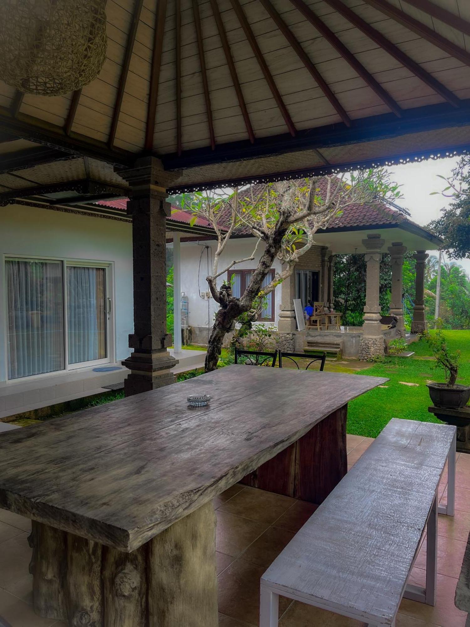 Mesari Cottage Guest House Pabean Buleleng Esterno foto